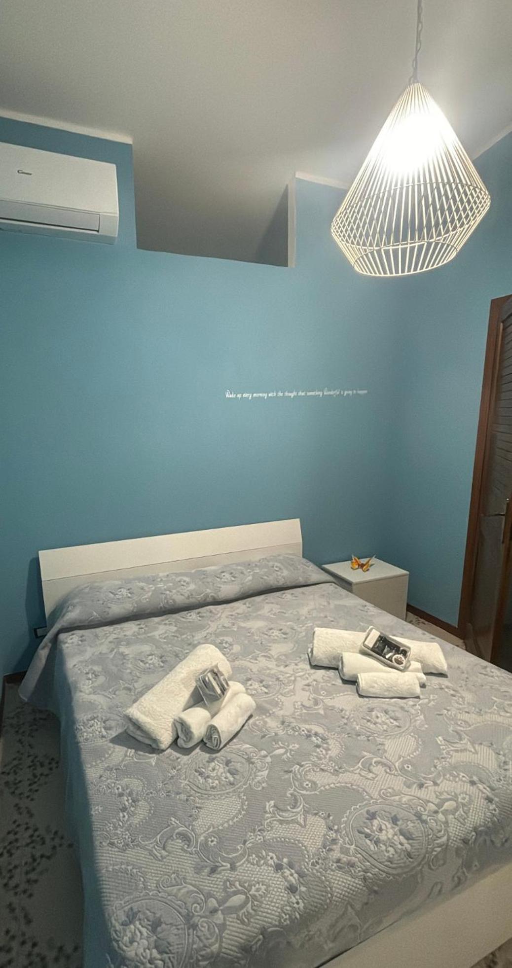 Appartamento Giardini Naxos Butterflies Home スキゾ エクステリア 写真